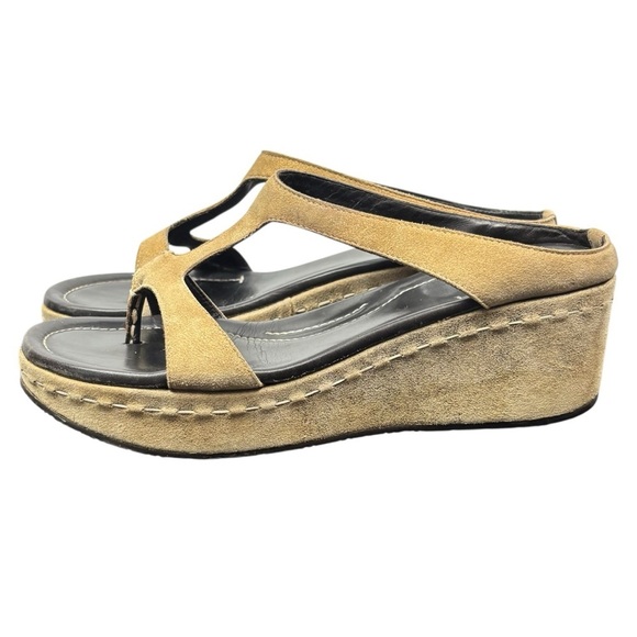 Donald Pliner Shula Wedge Sandals Beige Suede Size 7.5 Boho Contemporary - Picture 1 of 12